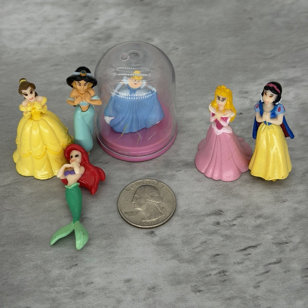 Miniature Disney Princess Figurines Cinderella Belle Ariel Aurora Jasmine Snow W
